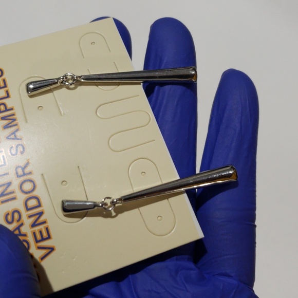 Silver Teardrop Dangle Earrings – Elegant Swing Design Women's Fashion Jewelry - Picture 8 of 9